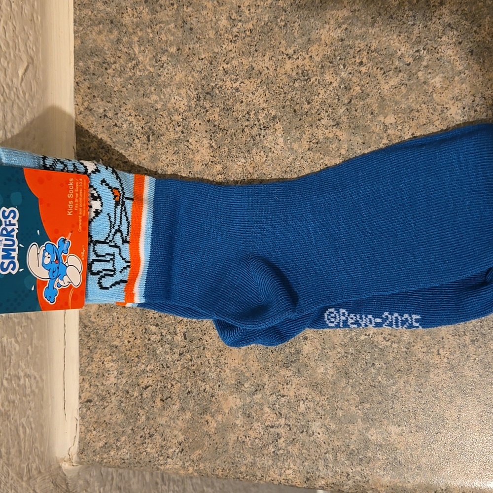 Smurf kid socks Nwt